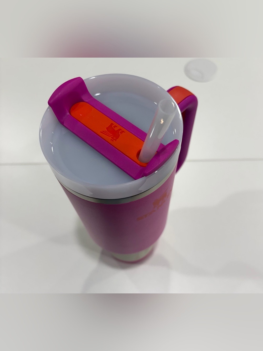 Stanley Vivid Violet The Flowstate Quencher H2.O Tumbler 40 oz., NWT Pink Purple - Picture 7 of 10